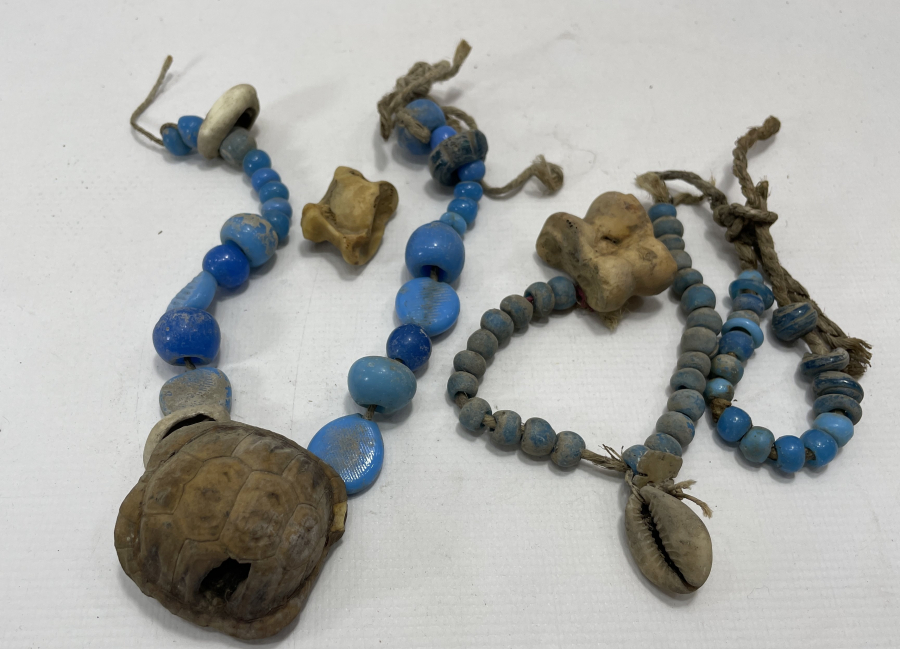 OSMANLI DÖNEMİ ÇEŞİTLİ FİGÜRLER BARINDIRAN ŞAMAN İŞİ KOLYE