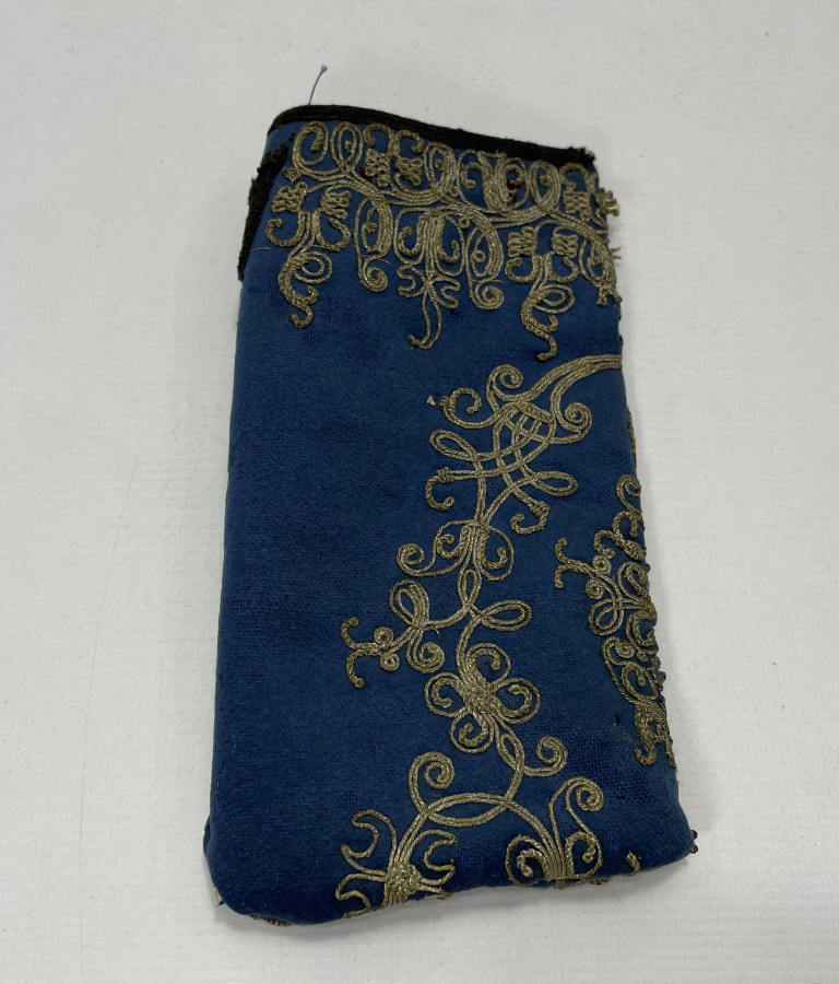 OSMANLI DÖNEMİ SIRMA İŞÇİLİKLİ GÖZLÜK KABI