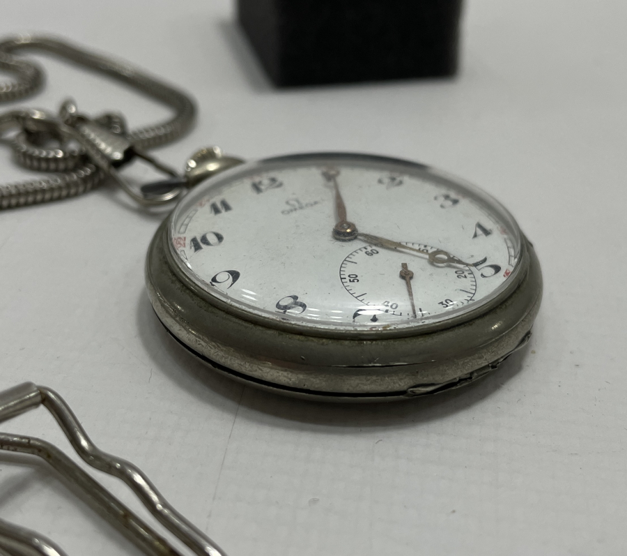 TEPEDEN KURMALI ANTİKA OMEGA MARKA CEP SAATİ