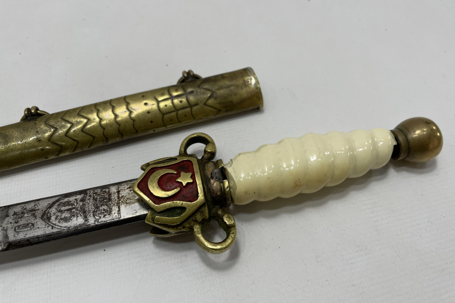 CUMHURİYET BAŞLARI HARP OKULU SUBAY MEÇİ