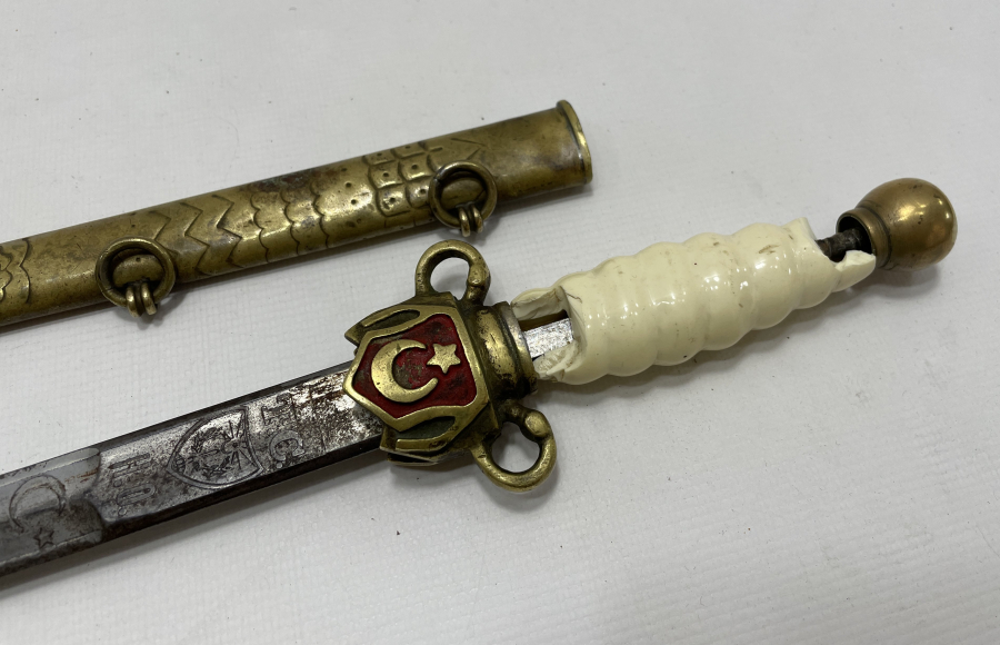 CUMHURİYET BAŞLARI HARP OKULU SUBAY MEÇİ