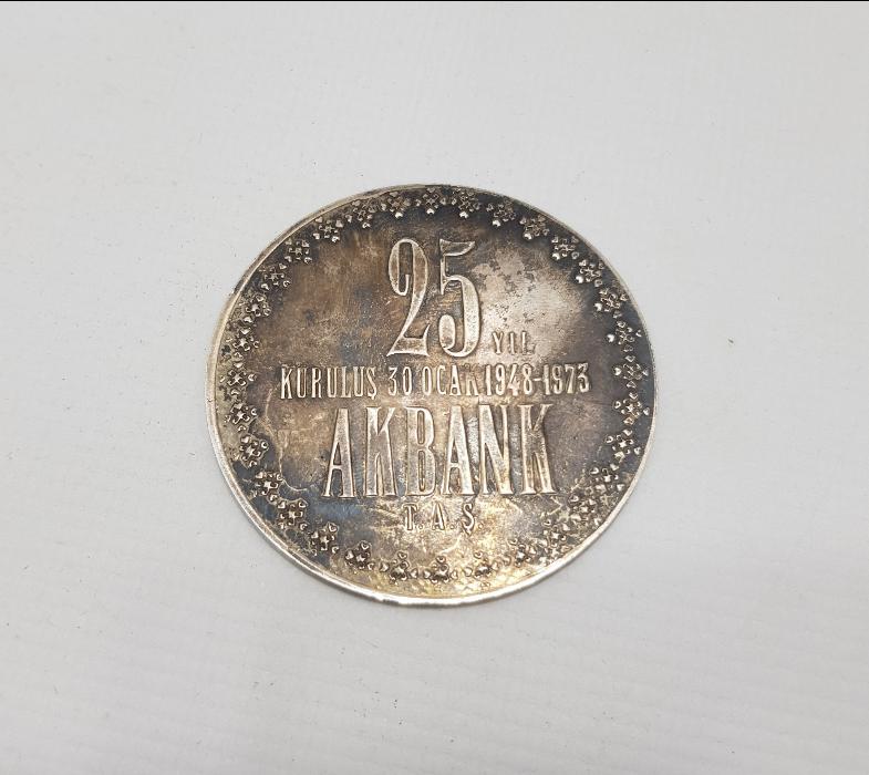 1973 AKBANK'IN KURULUŞUNUN 25. YILI DEV BOY GÜMÜŞ MADALYON 