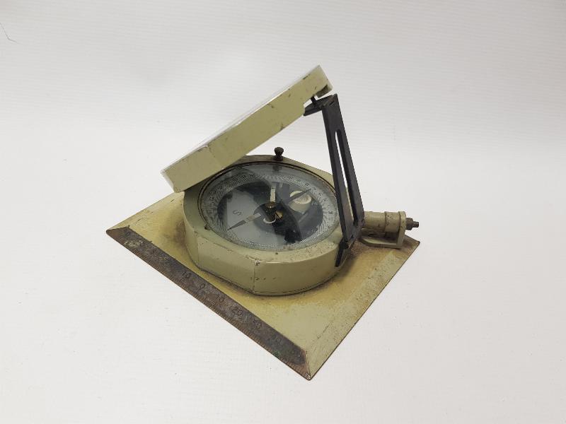 2. DÜNYA SAVAŞI DÖNEMİ ALMAN YAPIMI ASKERİ PUSULA