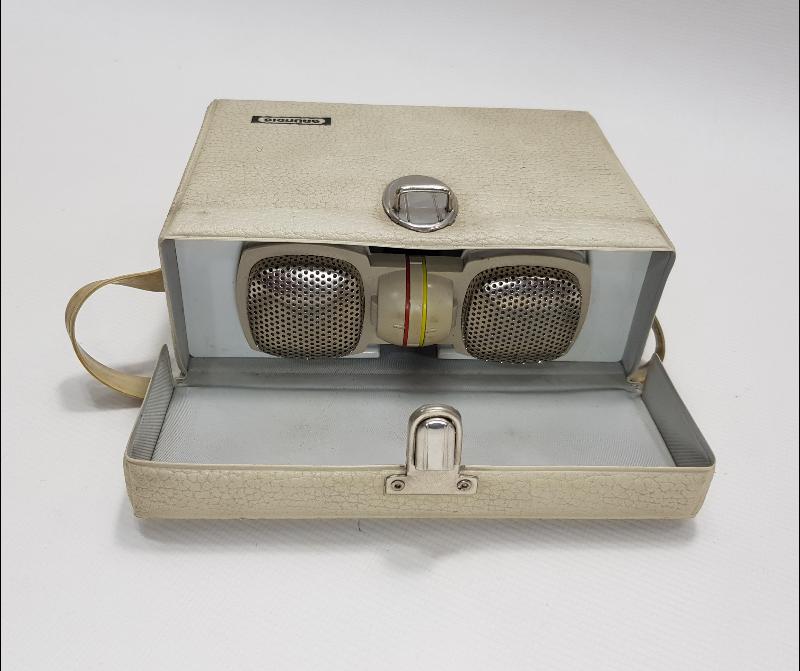 GRUNDIG MARKA KUTUSUNDA MİKROFON