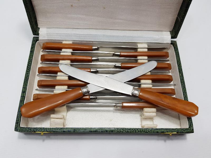 KUTUSUNDA KATALİN BIÇAK TAKIMI 