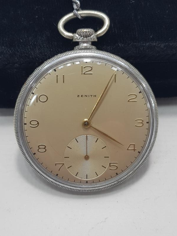 ÇİL KONDÜSYONDA ZENITH CEP SAATİ 