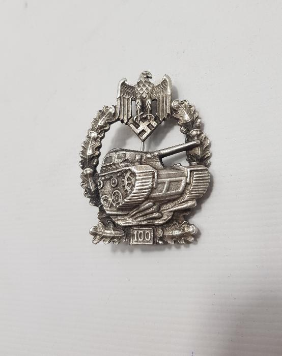 İMİTASYON NAZİ TANKÇI ROZETİ 