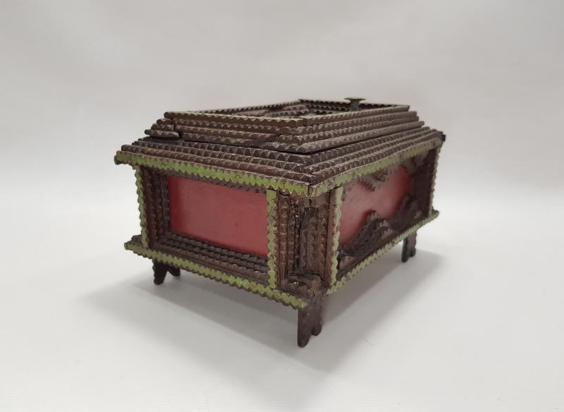 OSMANLI DÖNEMİ EL OYMA AHŞAP KUTU 