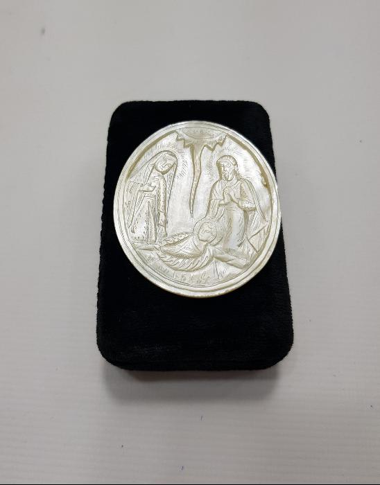 HAZRETİ MERYEM VE HAZRETİ İSA EL ÇİZİMİ SEDEF OBJE 