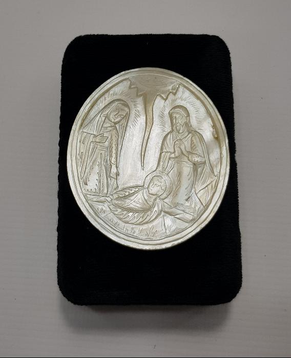 HAZRETİ MERYEM VE HAZRETİ İSA EL ÇİZİMİ SEDEF OBJE 