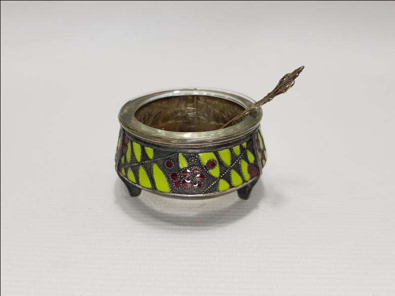 RUS YAPIMI MİNELİ HAVYARLIK 