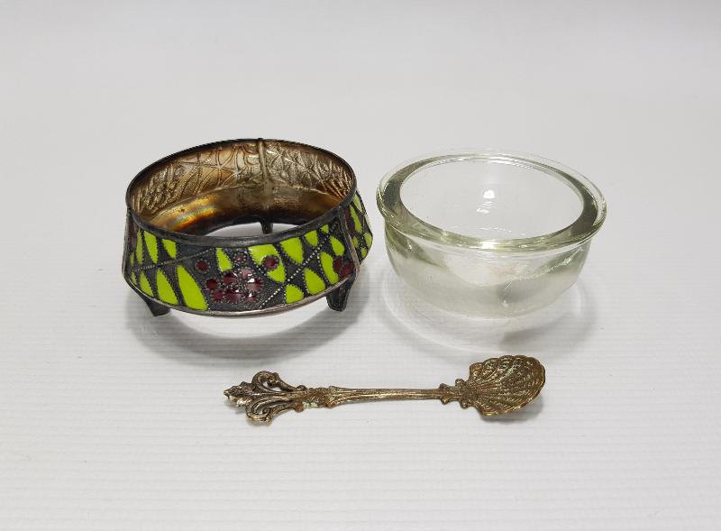 RUS YAPIMI MİNELİ HAVYARLIK 