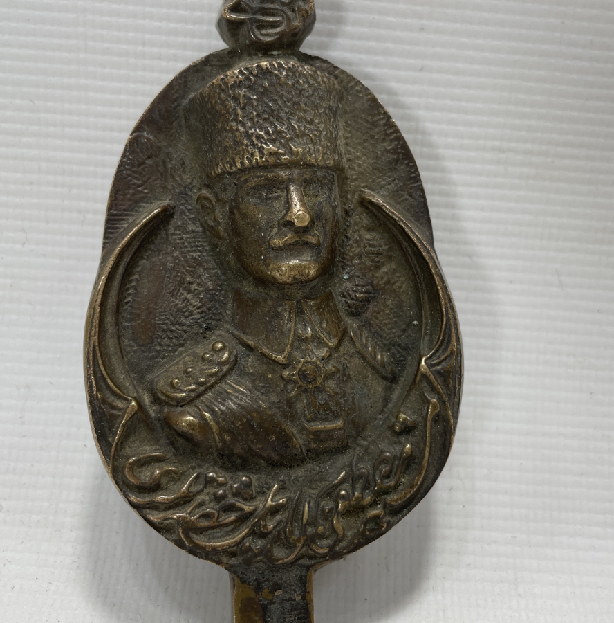 MUSTAFA KEMAL ATATÜRK’ÜN MAREŞALLİĞE YÜKSELDİĞİ SAKARYA MEYDAN SAVAŞI SONRASI YAPTIRILAN ÇOK NADİR MASA ÜSTÜ OBJESİ 