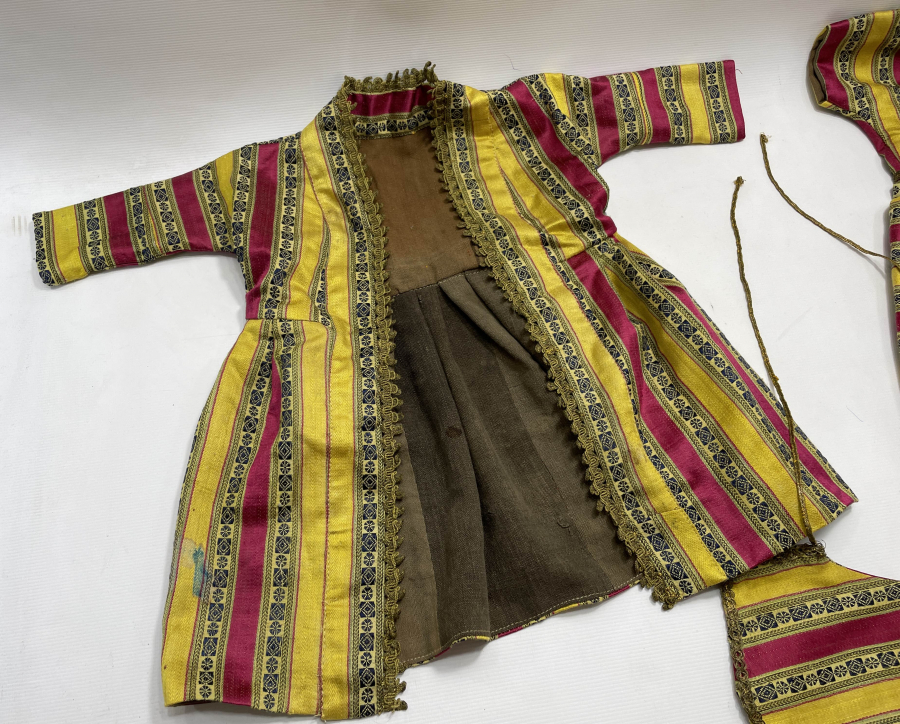 OSMANLI DÖNEMİ HEREKE YAPIMI BEY İŞİ ÇOCUK KIYAFETİ TAKIMI