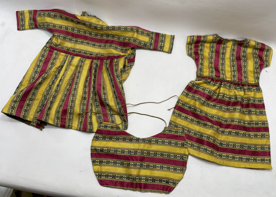 OSMANLI DÖNEMİ HEREKE YAPIMI BEY İŞİ ÇOCUK KIYAFETİ TAKIMI