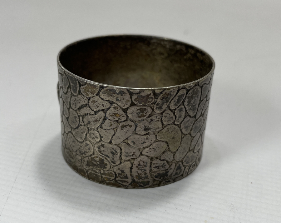 ÜZERİ B-I İNSİYALİ GÜMÜŞ PEÇETELİK