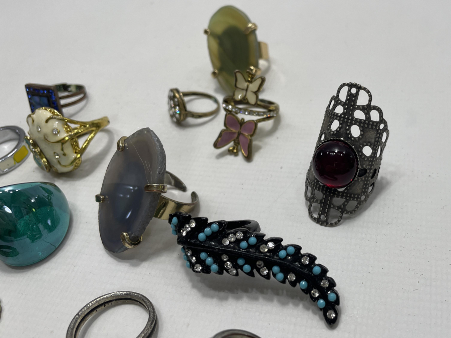 15 ADET ANTİKA BİJUTERİ YÜZÜK LOTU