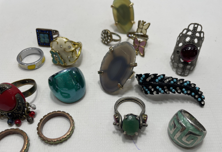 15 ADET ANTİKA BİJUTERİ YÜZÜK LOTU