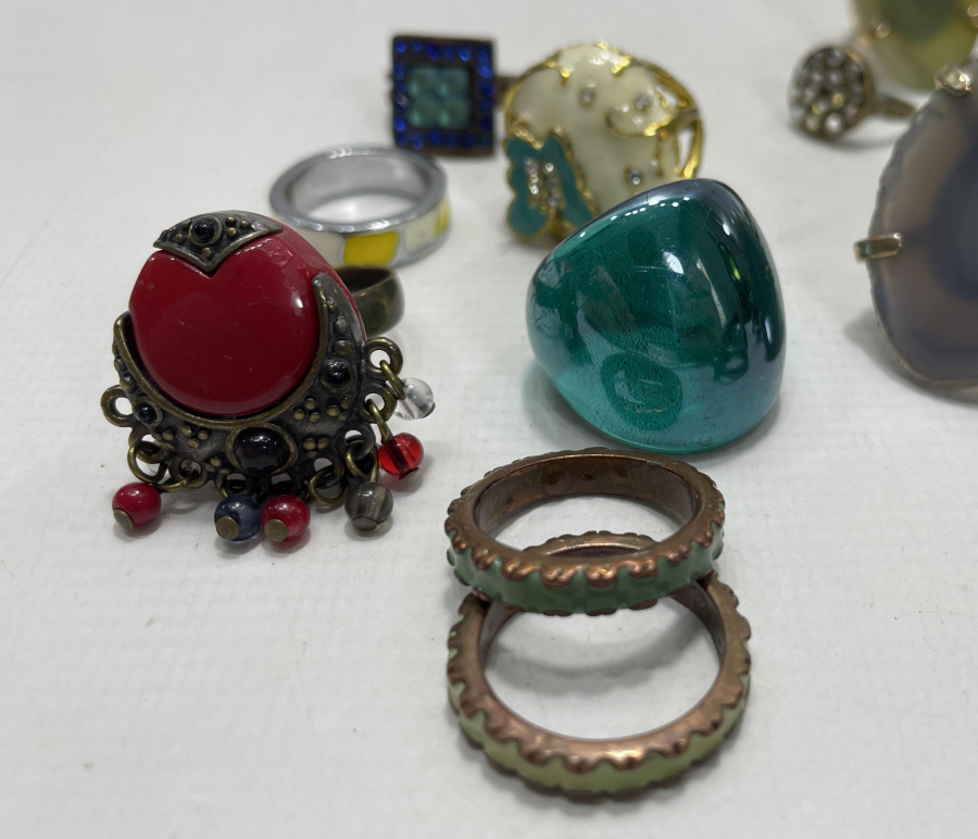 15 ADET ANTİKA BİJUTERİ YÜZÜK LOTU