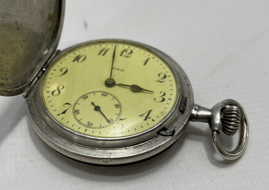 1900 BAŞLARI AVCI KASA GÜMÜŞ CEP SAATİ