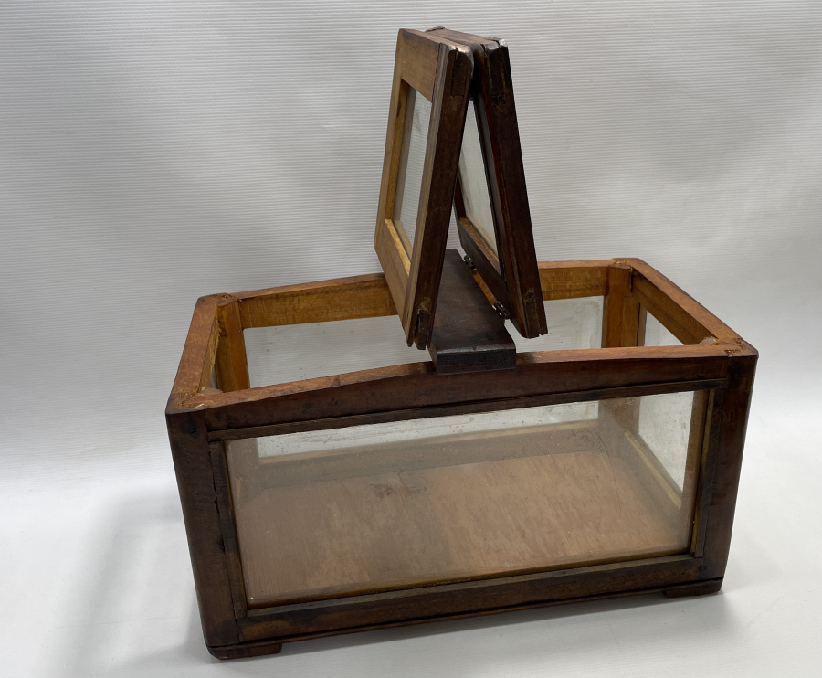 ANTİKA AHŞAP KOKUCU SANDIĞI