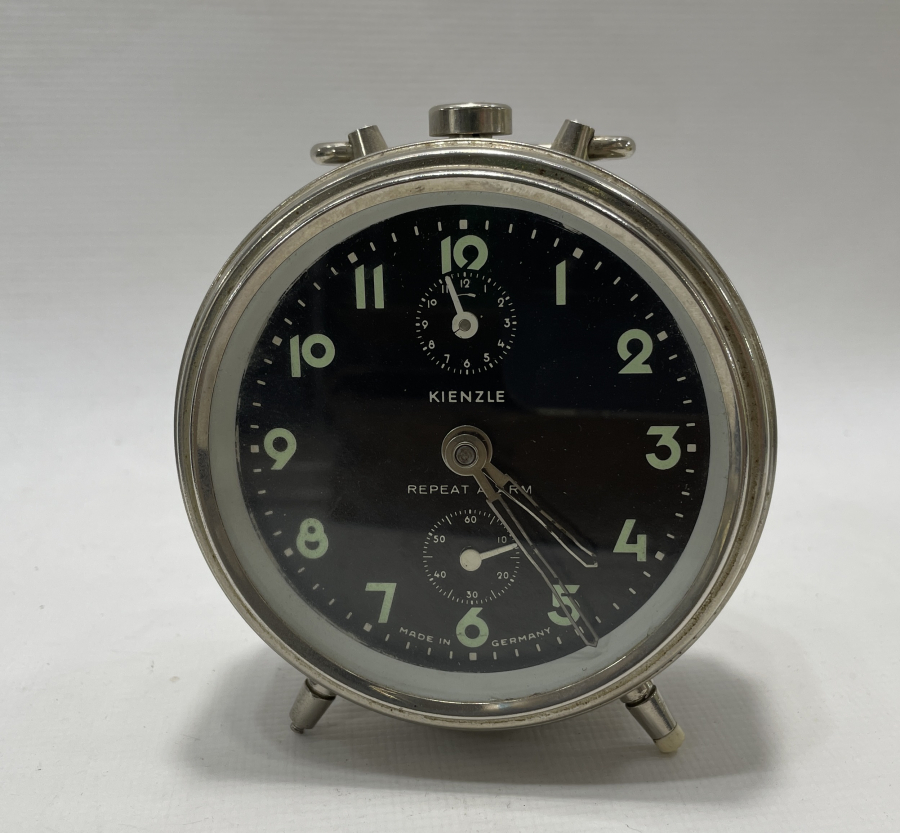 KIENZLE MARKA NADİR KURMALI MASA SAATİ