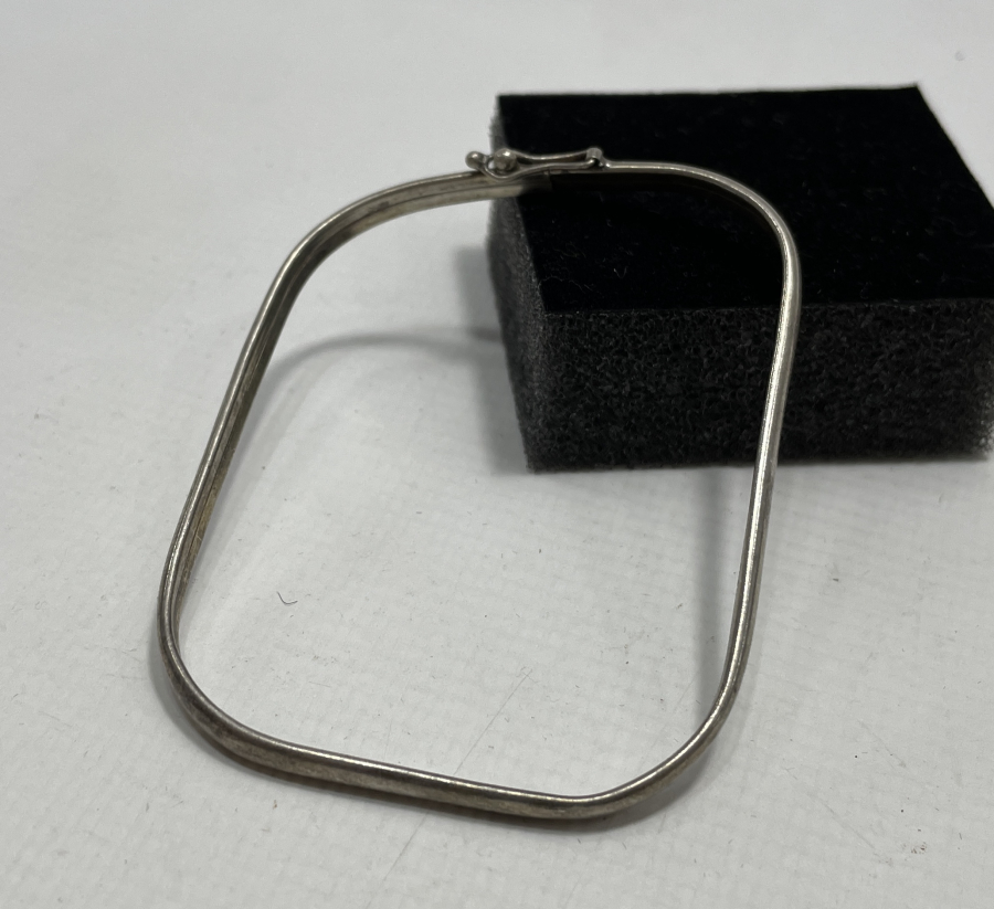 KÖŞELİ GÜMÜŞ BİLEKLİK