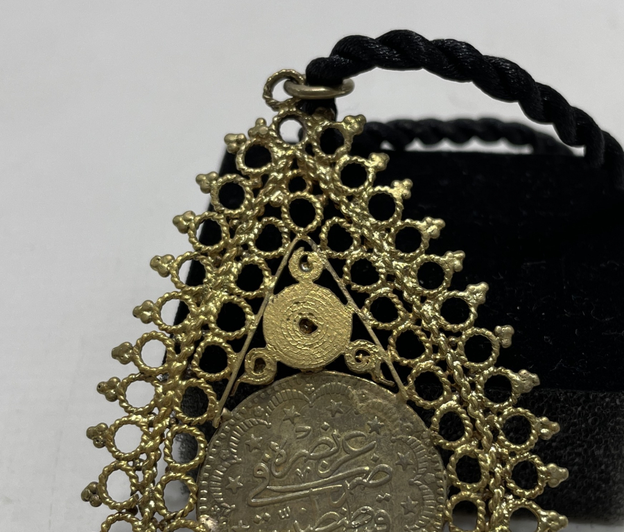 OSMANLI DÖNEMİ GÜMÜŞ ÜZERİ ALTIN VERMEYLİ NADİR ARMUDİ KOLYE