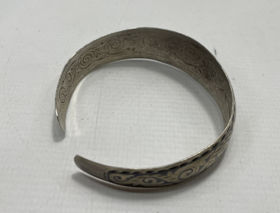 TAMAMI EL YAPIMI SAVATLI GÜMÜŞ ÖZEL YAPIM BİLEKLİK