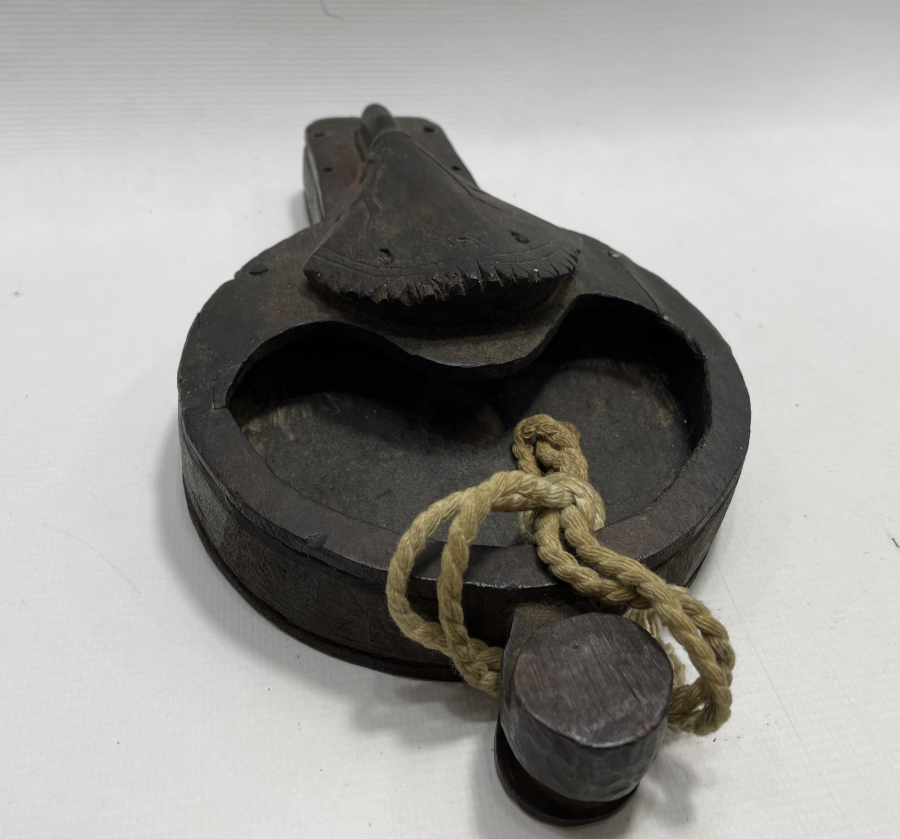 ÜZERİ GEYİK MOTİFLİ KAZ DAĞLARI İŞİ ÇOK NADİR AHŞAP KAHVE SOĞUDANI