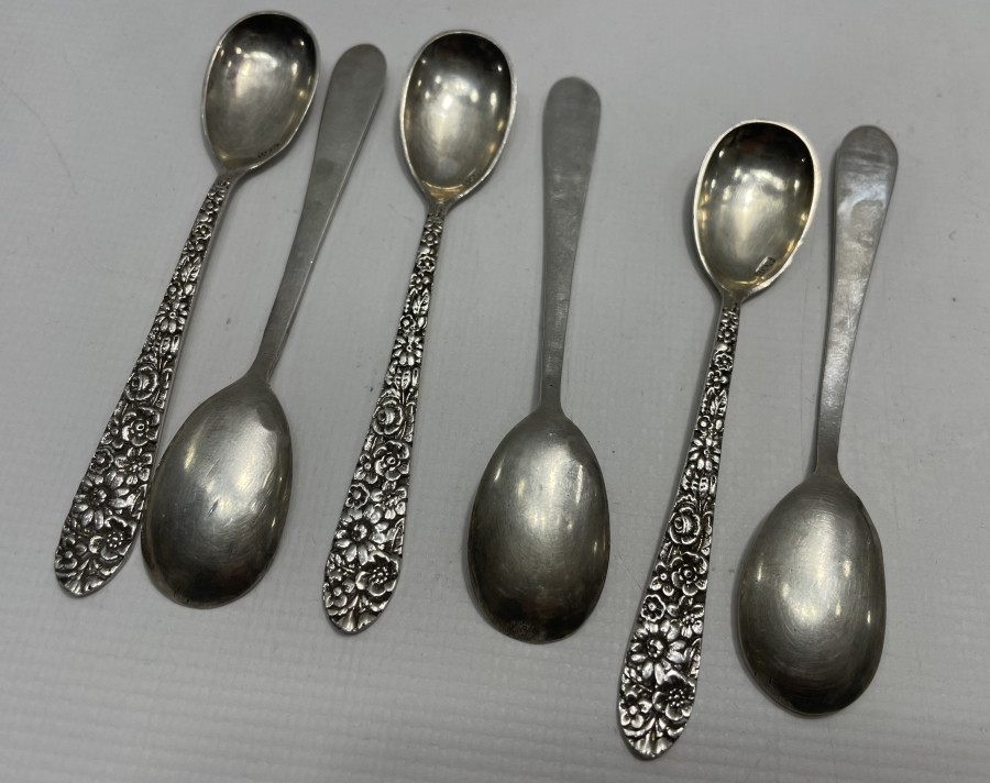 ÜZERİ KABARTMA İŞÇİLİKLİ ÇAY KAŞIĞI LOTU