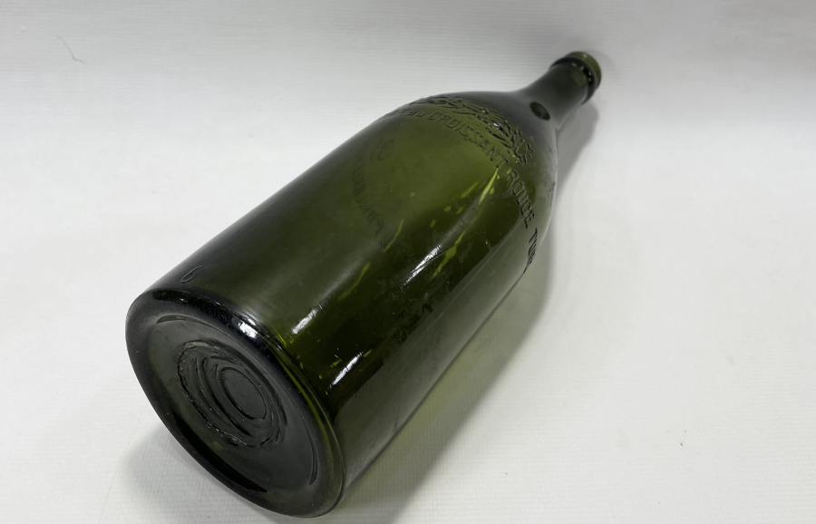 ÜZERİ OSMANLICA YAZILI NADİR BÜYÜKLÜKTE KARAHİSAR MADEN SUYU ŞİŞESİ