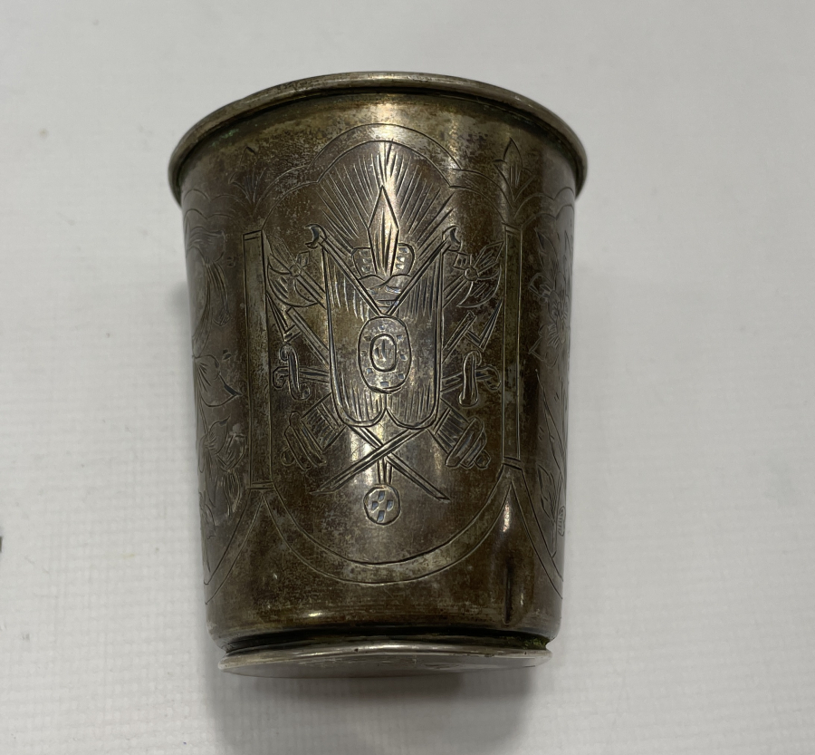 ÜZERİNDE OSMANLI DEVLET ARMASI BULUNAN OSMANLI DÖNEMİ TUĞRALI GÜMÜŞ SU BARDAĞI