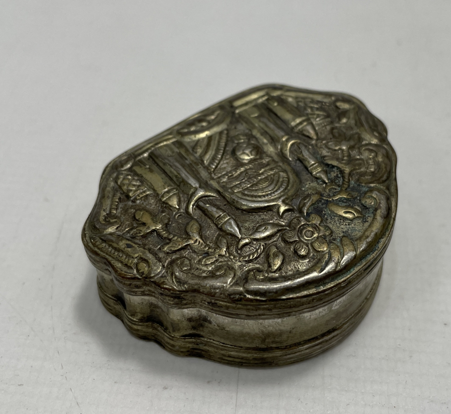 OSMANLI DÖNEMİ ÜZERİ CAMİLİ GÜMÜŞ ENFİYE KUTUSU