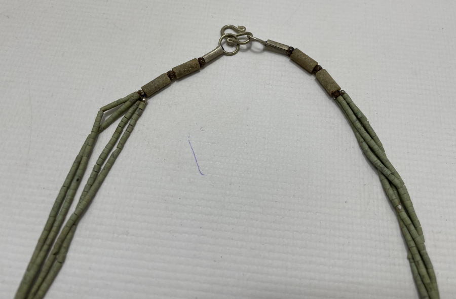 TAMAMI DOĞAL TAŞ ANTİKA KOLYE