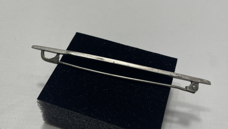 ÜZERİ SAVAT İŞÇİLİKLİ ANTİKA GÜMÜŞ BROŞ