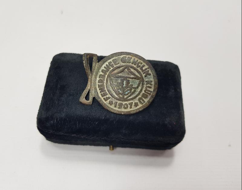1907 FENERBAHÇE GENÇLİK KULÜBÜ YAZILI PİRİNÇ KEMER TOKASI 
