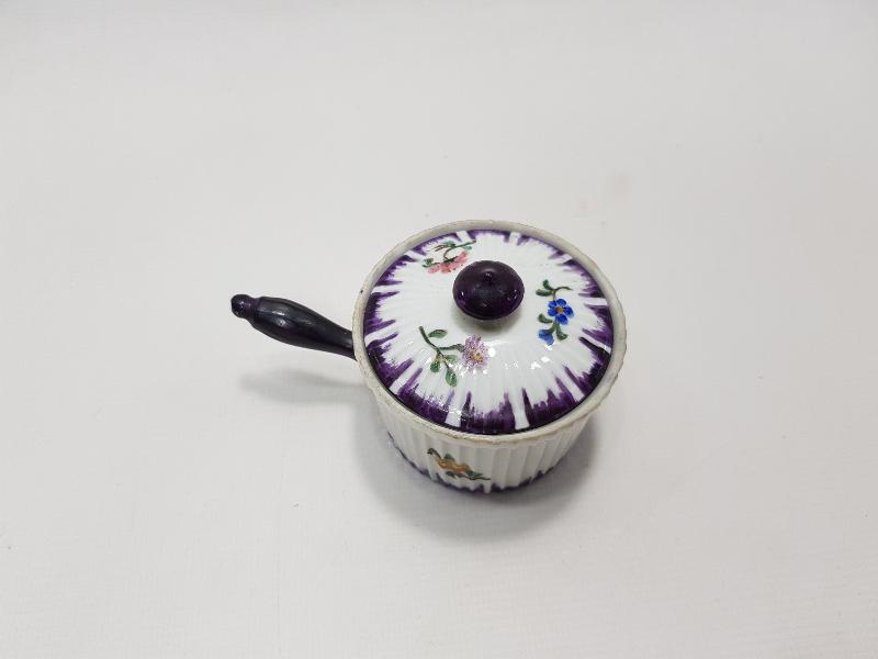 1932 TARİHLİ MİNİ PORSELEN TENCERE