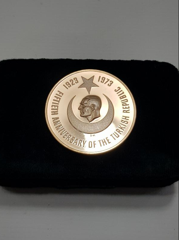 1973 ATATÜRK YURTTA SULH CİHANDA SULH MADALYON 