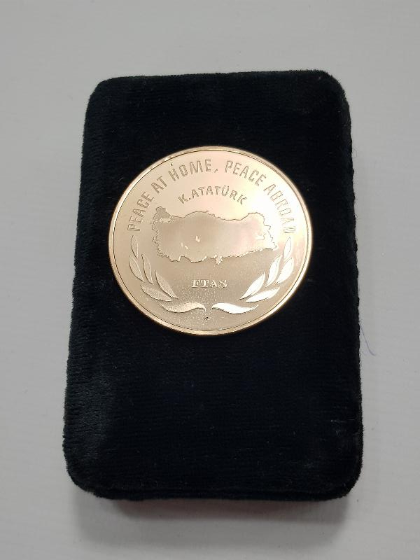 1973 ATATÜRK YURTTA SULH CİHANDA SULH MADALYON 