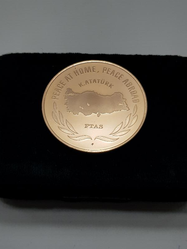 1973 ATATÜRK YURTTA SULH CİHANDA SULH MADALYON 
