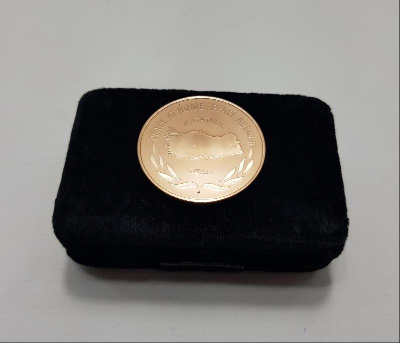 1973 ATATÜRK YURTTA SULH CİHANDA SULH MADALYON 