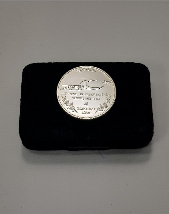 1998 CUMHURİYET VE KADIN TEMALI 3.000.000 TL GÜMÜŞ HATIRA PARA
