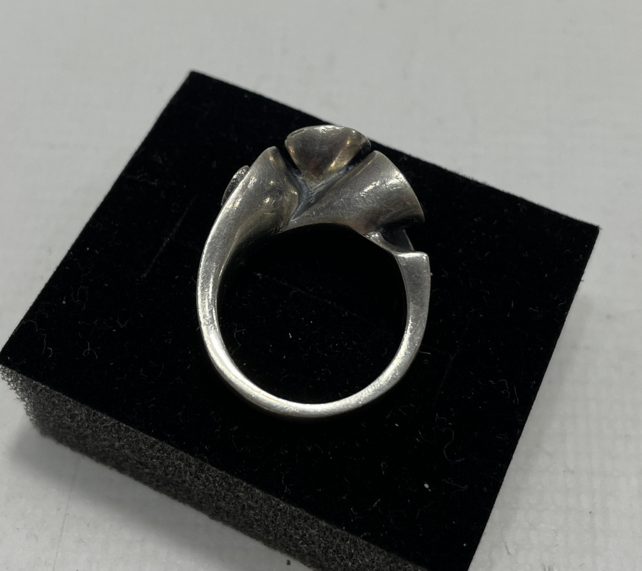 GÜMÜŞ BAYAN YÜZÜĞÜ