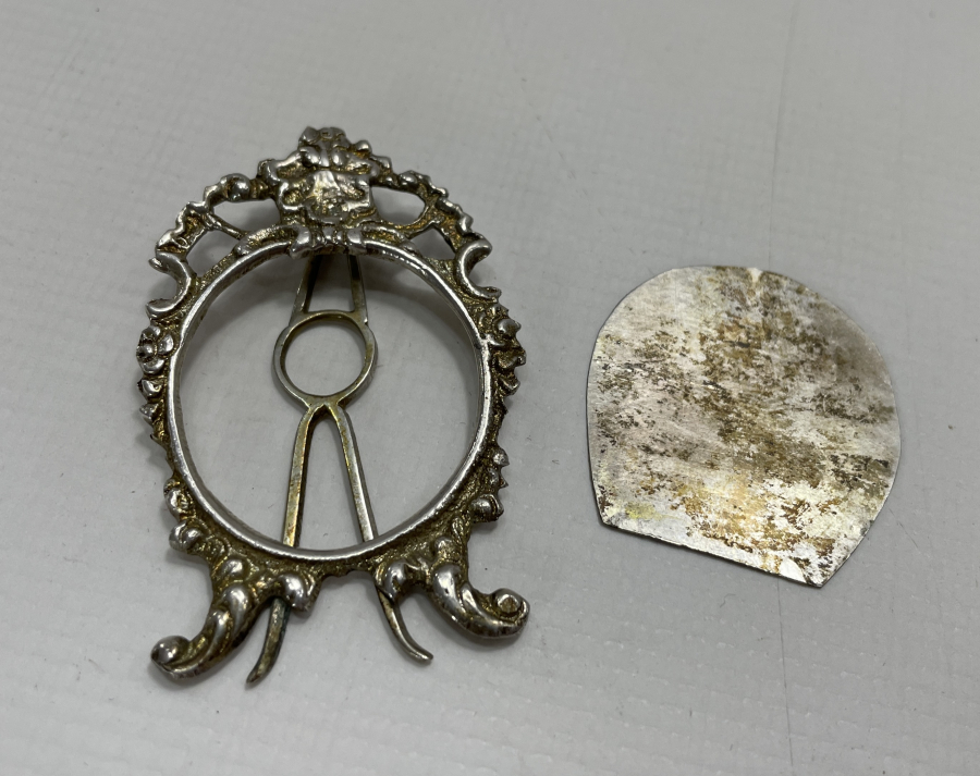 GÜMÜŞTEN MAMUL MASA ÜSTÜ RESİM ÇERÇEVESİ