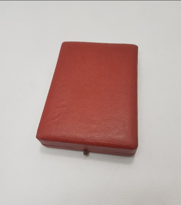 KUTUSUNDA ÇOK NADİR İŞ BANKASI GÜMÜŞ MADALYA - İLK KEZ GÖRÜLMEKTEDİR!