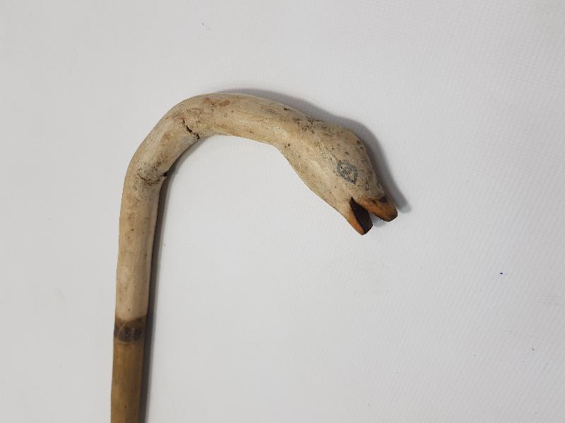 LEYLEK BAŞI SAPLI AHŞAP BASTON 