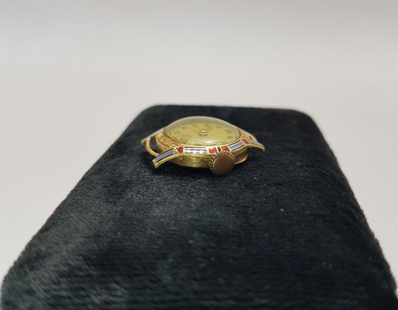 MİNELİ ALTIN KOL SAATİ 