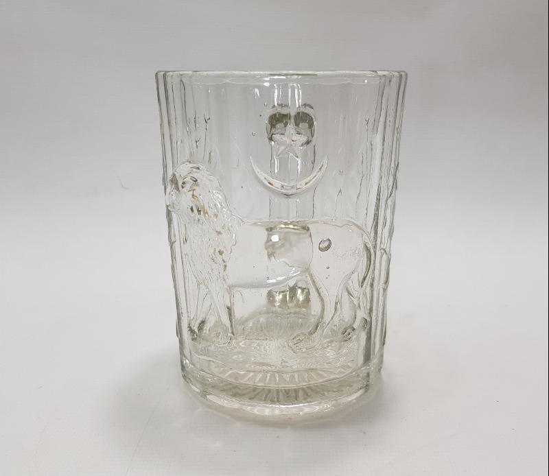 OSMANLI DÖNEMİ AY YILDIZLI BAYRAK VE ASLAN RESİMLİ BİRA BARDAĞI 