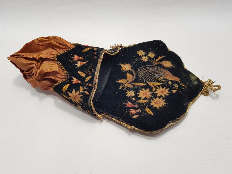 OSMANLI DÖNEMİ RUM İŞİ EL İŞLEME KADİFE KAŞIKLIK 